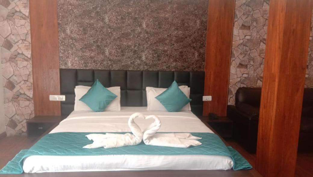 Valley View Resort Ooty Bagian luar foto