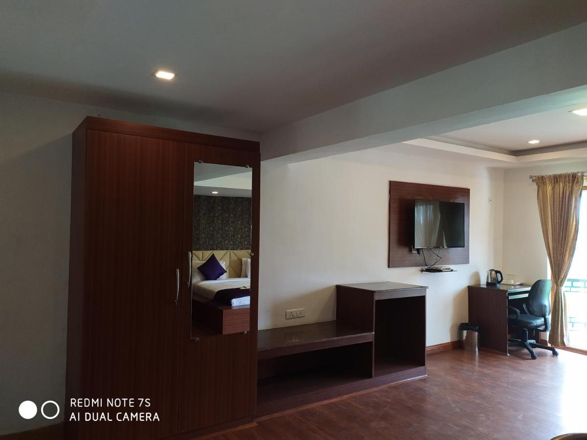 Valley View Resort Ooty Bagian luar foto